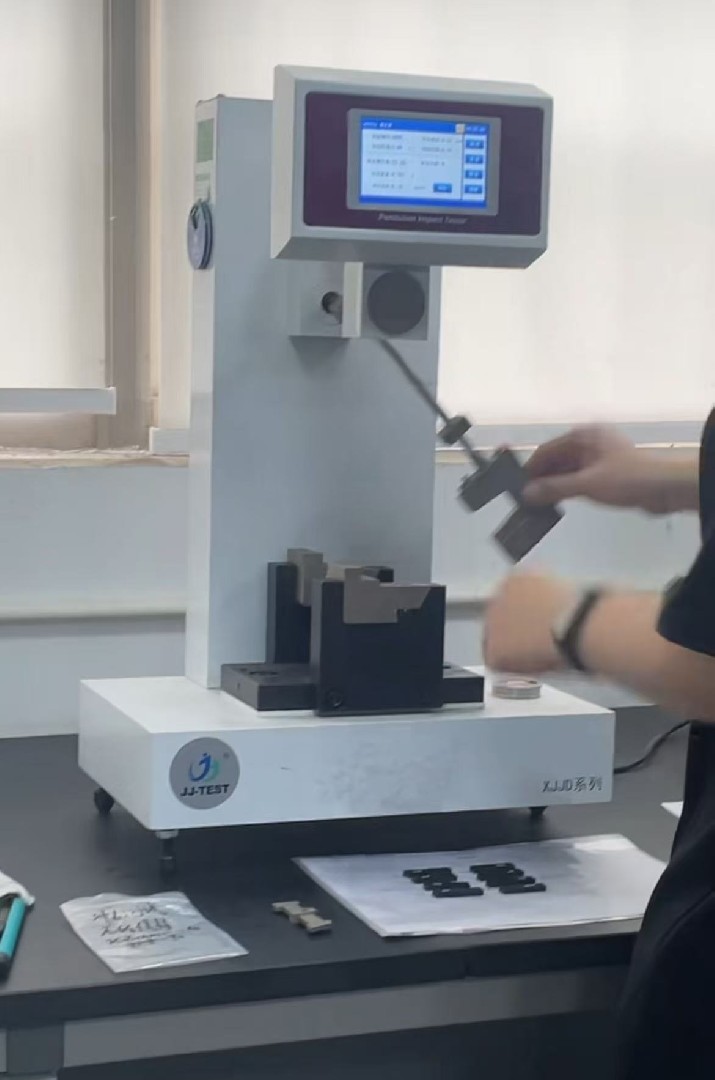 维氏硬度怎么做？