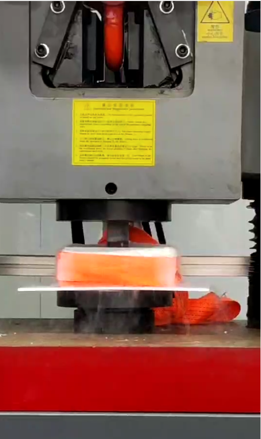 -194°C超低温压缩实验：终极低温强度测试